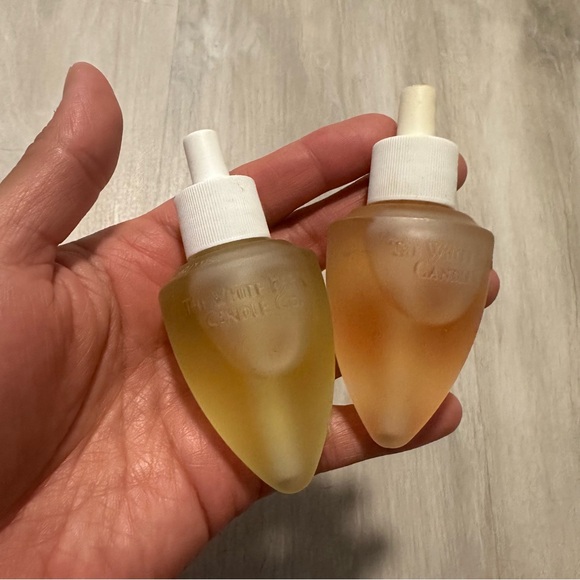 The White Barn Candle Co Other - (2) The White Barn Candle Co Plug In Scented Home Fragrance Bulbs ReFills